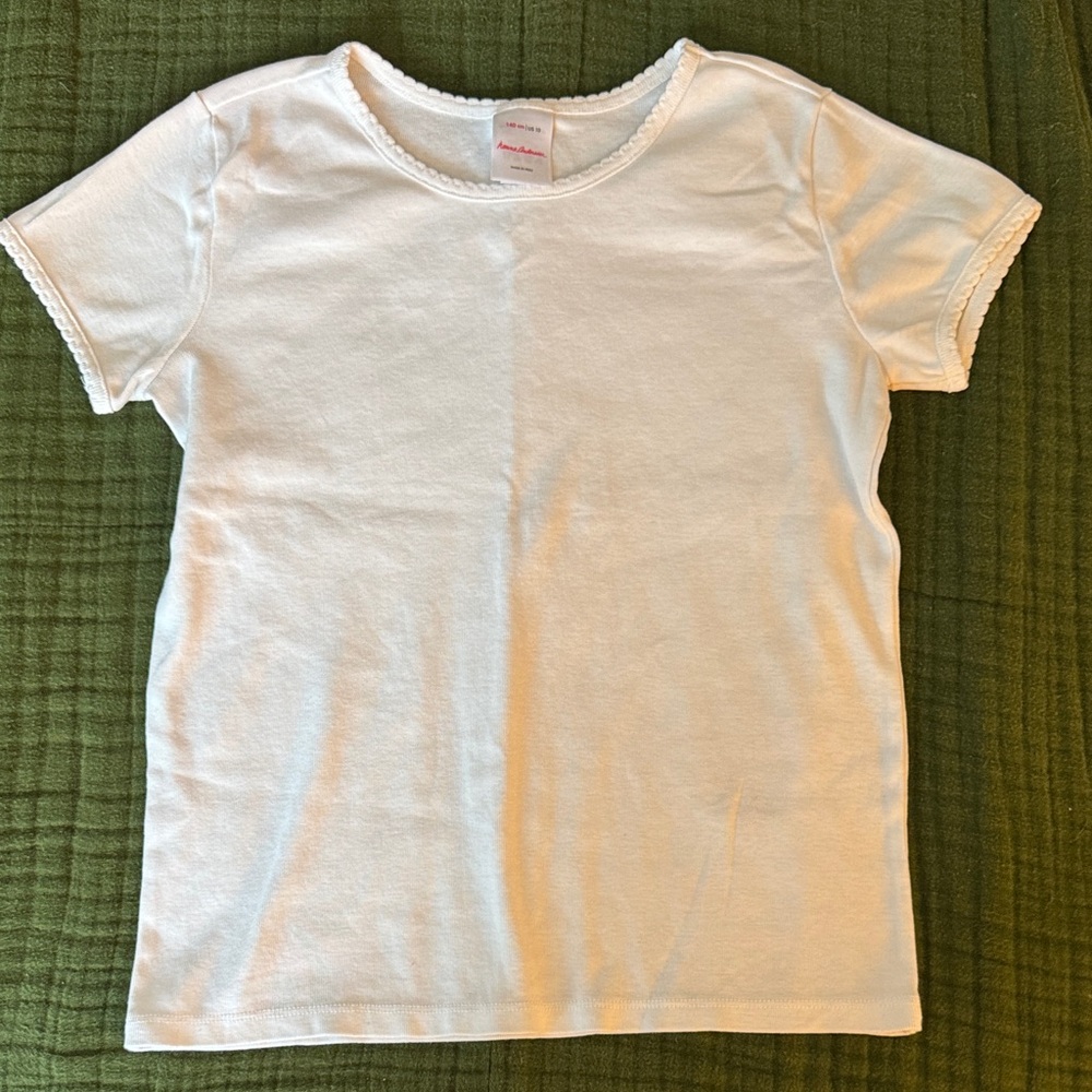 Hanna Andersson Scalloped Trim White Short Sleeve Tee
